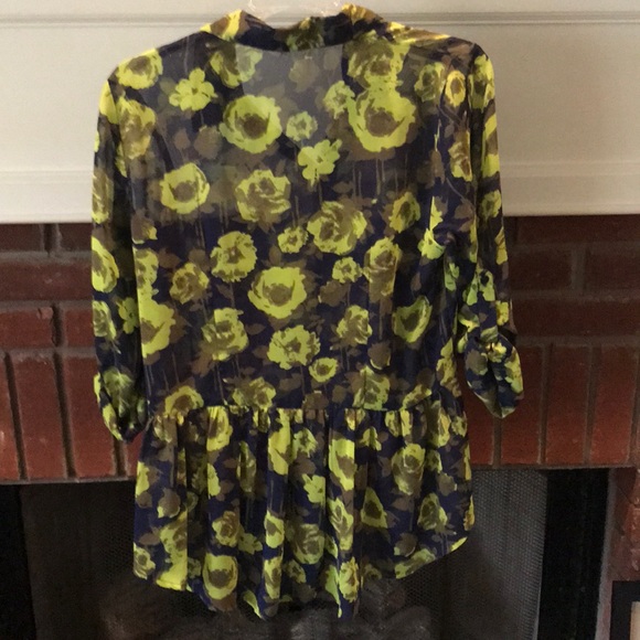 Short - Picture 2 of 2